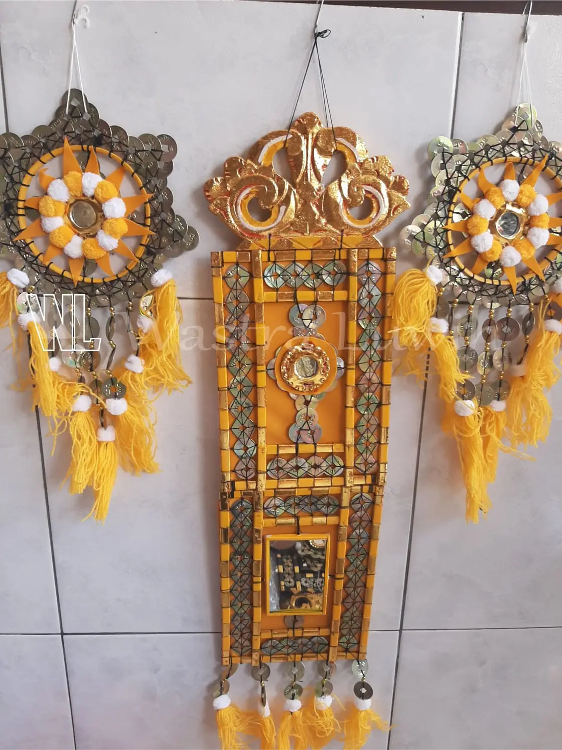 Ceniga Kayu Pis Bolong